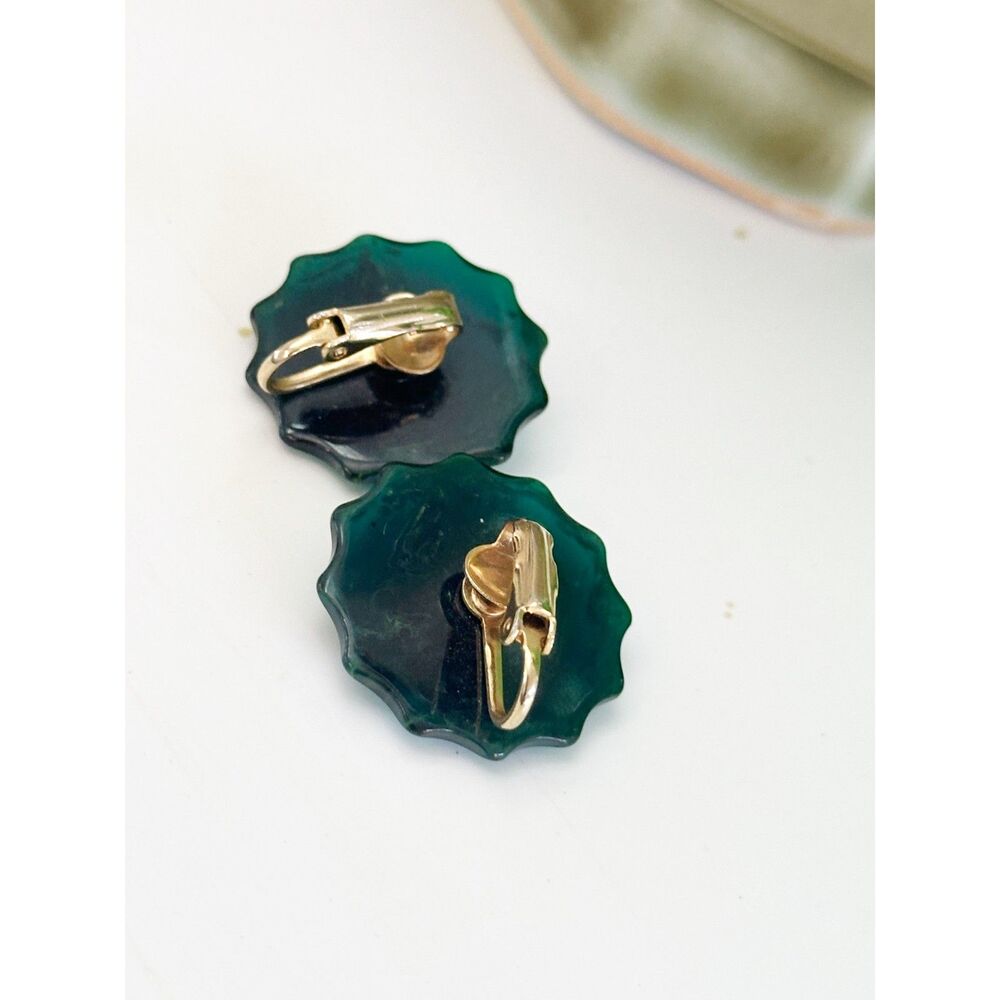 Vintage Acrylic Green Marbled Scallop Edge Clip on Earrings - Picture 2 of 5